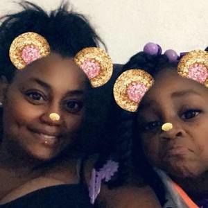 Meet your Posher, Carolyn